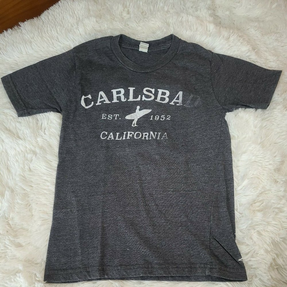 Boy's Carlsbad, California Surfer tshirt Size M GRAY
